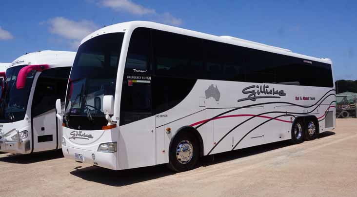 Gillicks Scania K114IB Coach Concepts 15
